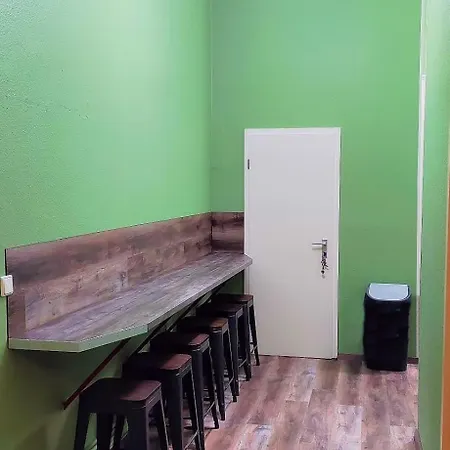 1号膳食公寓酒店