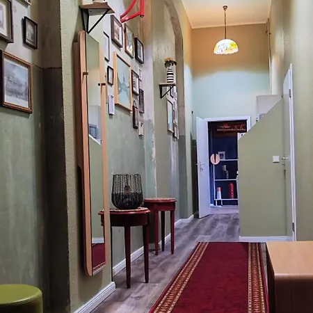 1号膳食公寓酒店 2* 柏林
