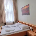 I بيت ضيافة