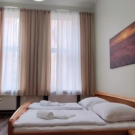 I Casa de hóspedes 2*