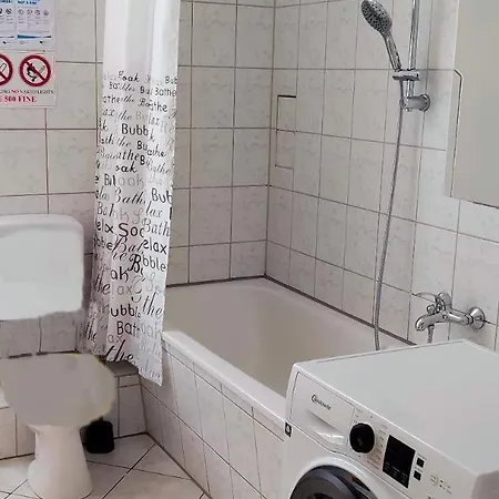 I Konukevi Berlin