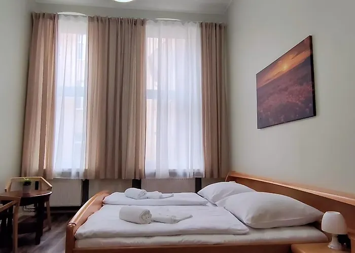 1号膳食公寓酒店 招待所 2*