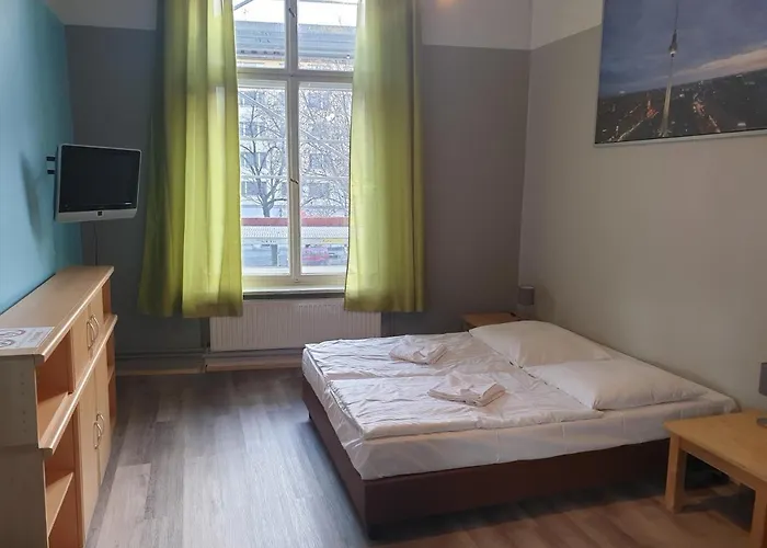 1号膳食公寓酒店 2*